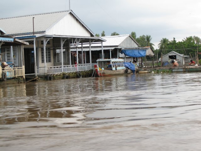 floatingvillage.jpg