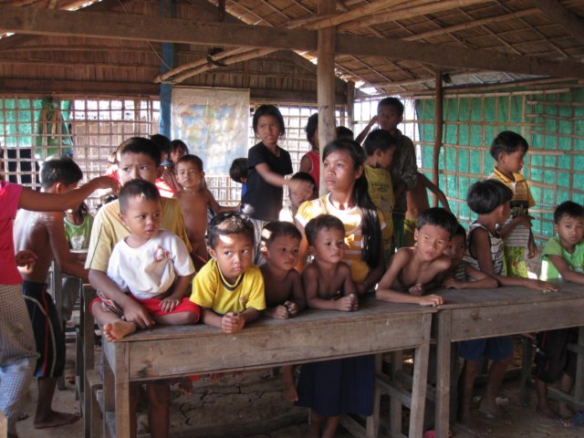 childrenataschoolfororphans.jpg