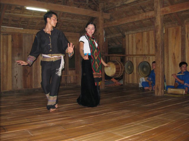 romanticdance.jpg