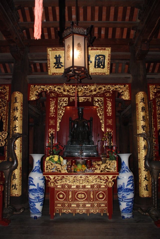 altar.jpg
